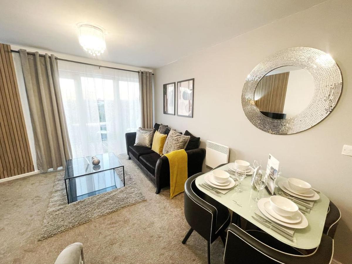 Cityfront Cosy Apt Near City Centre & Etihad Stadium, Free Parking Манчестър Екстериор снимка