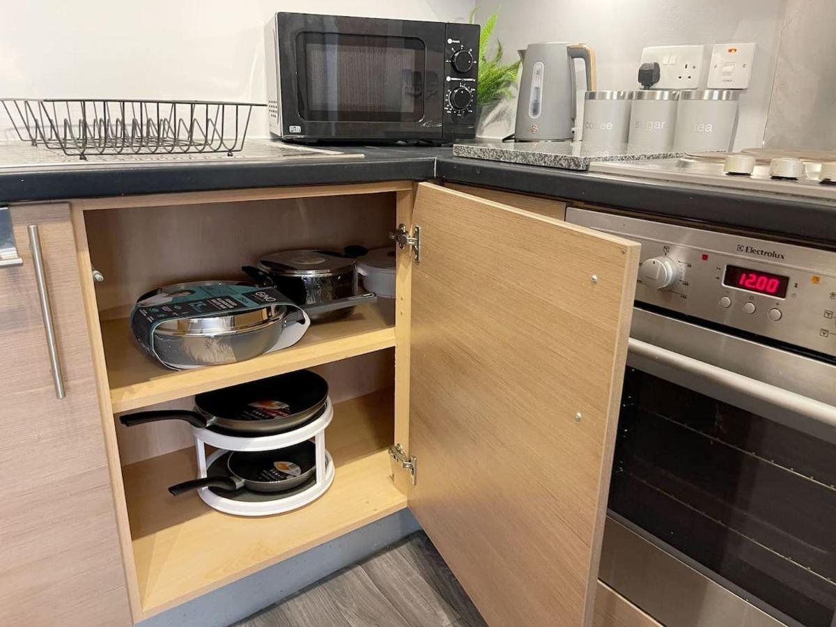 Cityfront Cosy Apt Near City Centre & Etihad Stadium, Free Parking Манчестър Екстериор снимка
