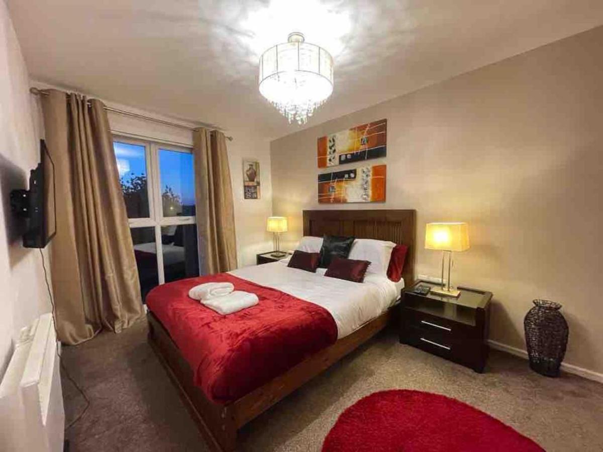 Cityfront Cosy Apt Near City Centre & Etihad Stadium, Free Parking Манчестър Екстериор снимка